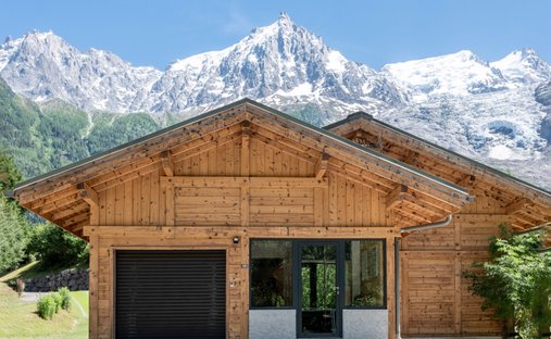 House in Chamonix-Mont-Blanc, Auvergne-Rhône-Alpes, France 1
