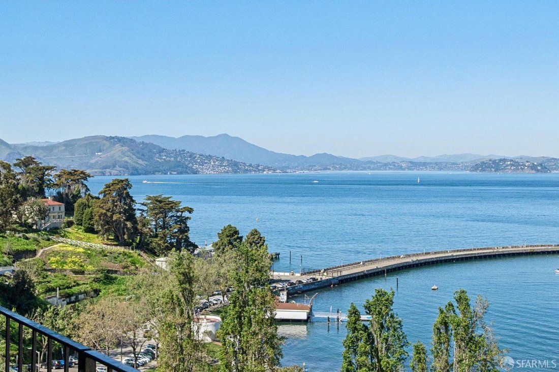 Co Op in San Francisco, California, United States 4 - 18208189