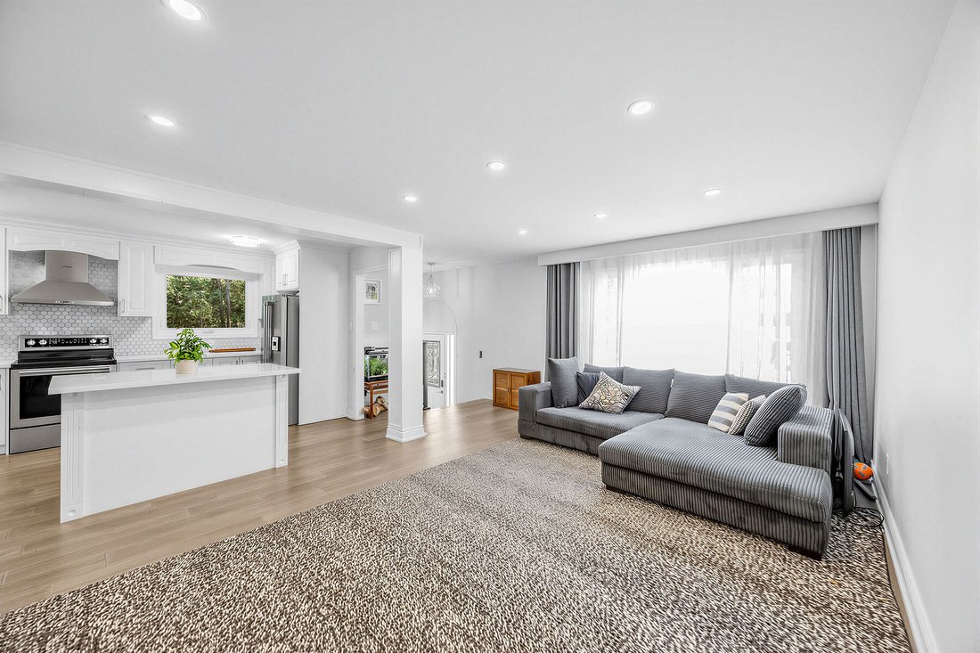 Townhouse in Mississauga, Ontario, Canada 5 - 18207958