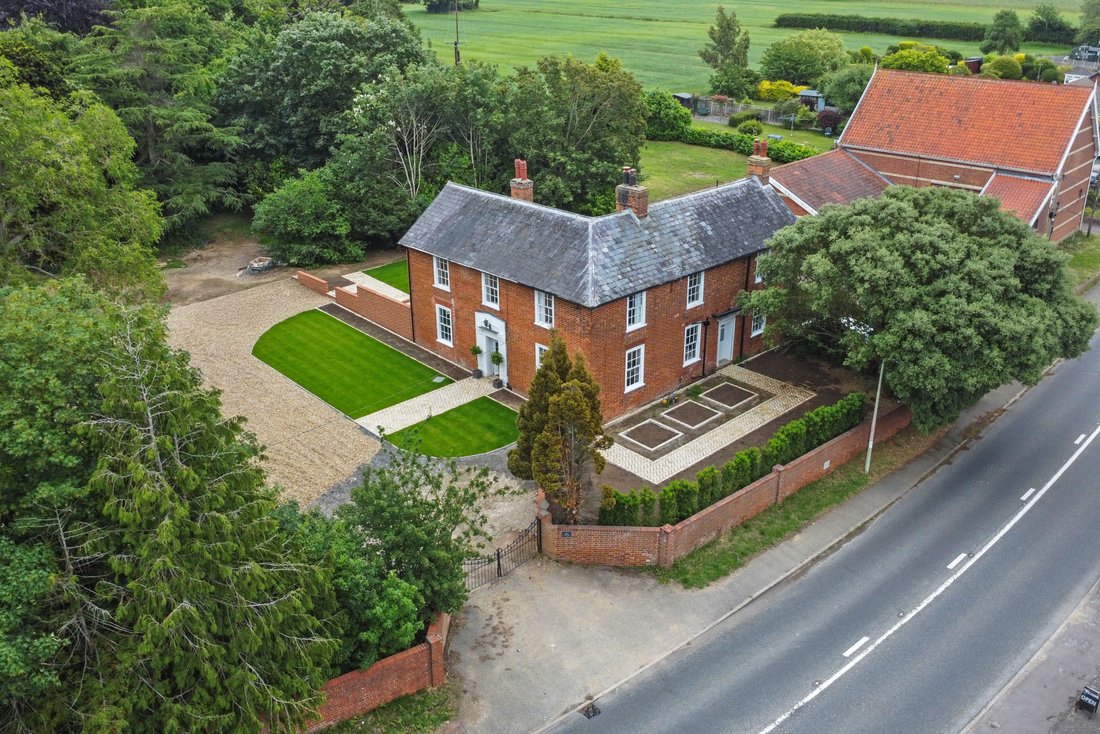 House in Brantham, England 1 - 18208471