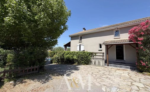 Villa in Nord, Poussan, France 1
