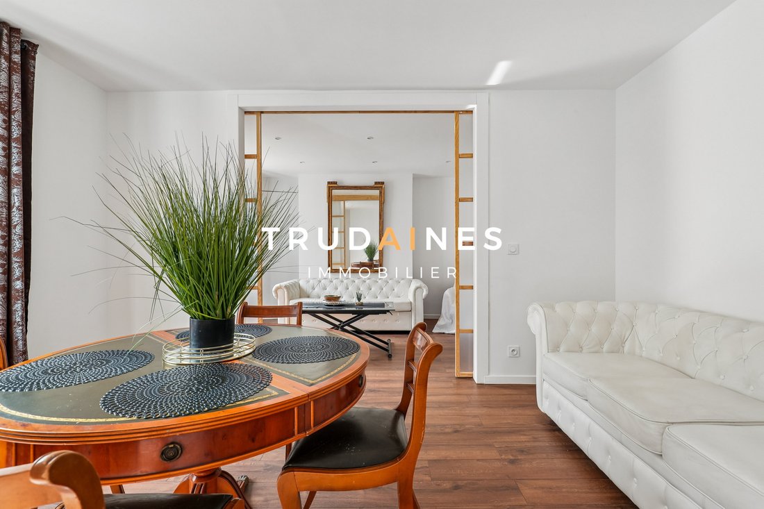 Appartement à Amiraux-Simplon-Poissonniers, Paris 18e Arrondissement, Paris 5 - 18209005