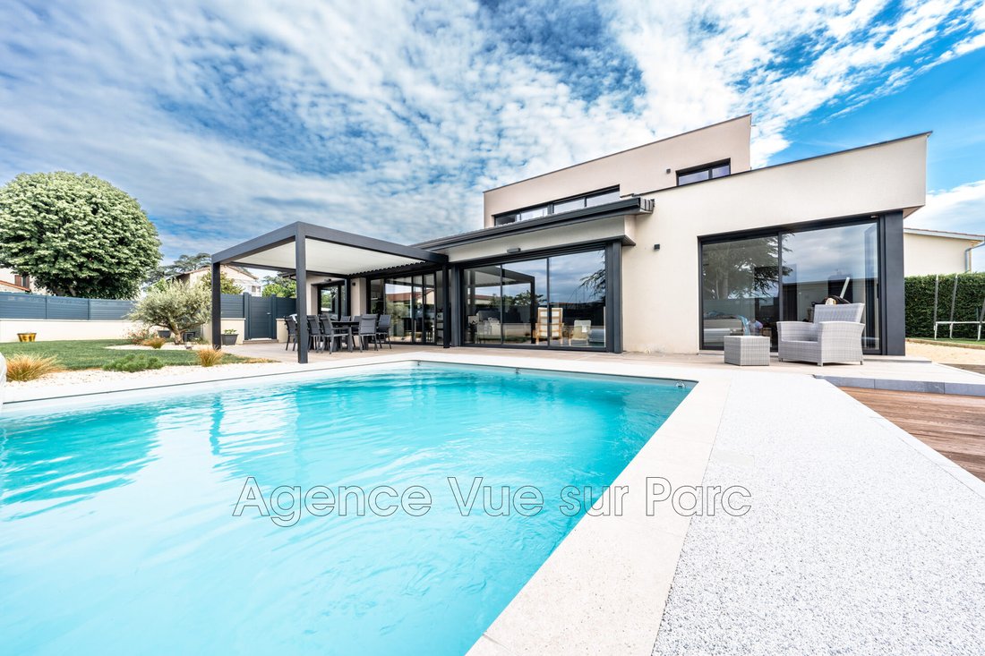 Villa in Centre, Craponne, France 1 - 18208697