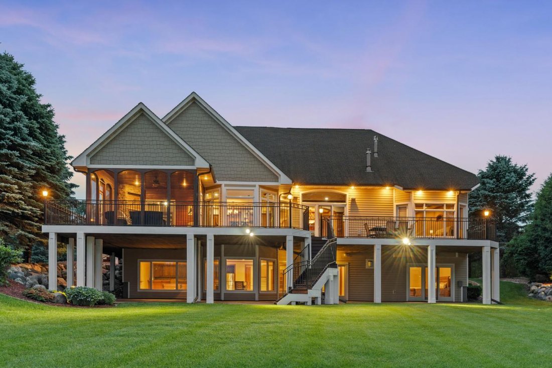 House in Warsaw, Minnesota, United States 2 - 18209016