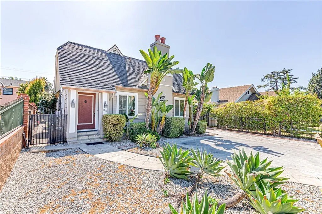 Los Angeles, California, United States 1 - 18208118