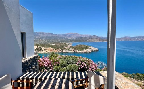 Villa in Community of Kalon Chorion, Agios Nikolaos Municipal Unit, Greece 1