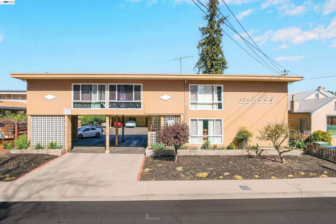 San Leandro, California, United States 2 - 18207581
