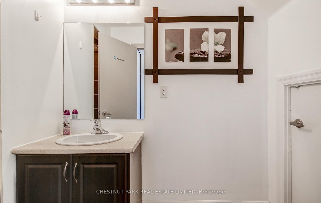 Apartment in Mississauga, Ontario, Canada 5 - 18209445