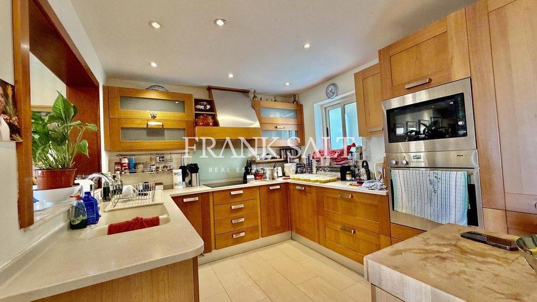 Apartment in Saint Julian's, Malta 5 - 18207315