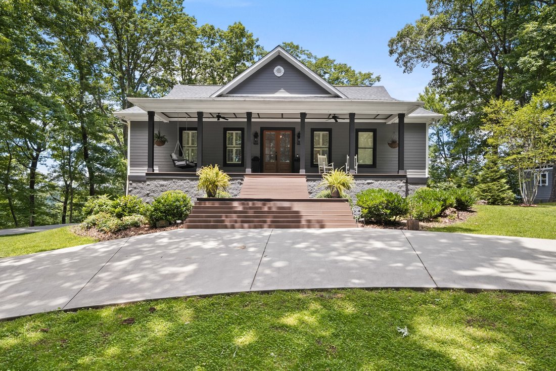 House in South Pittsburg, Tennessee, United States 1 - 18208395