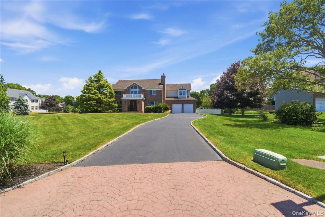 House in East Patchogue, New York, United States 2 - 18207366