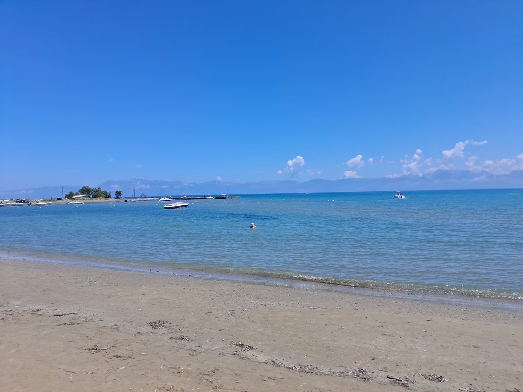 Land in Northern Corfu, Peloponnese, Western Greece and the Ionian, Griechenland 2 - 18207858