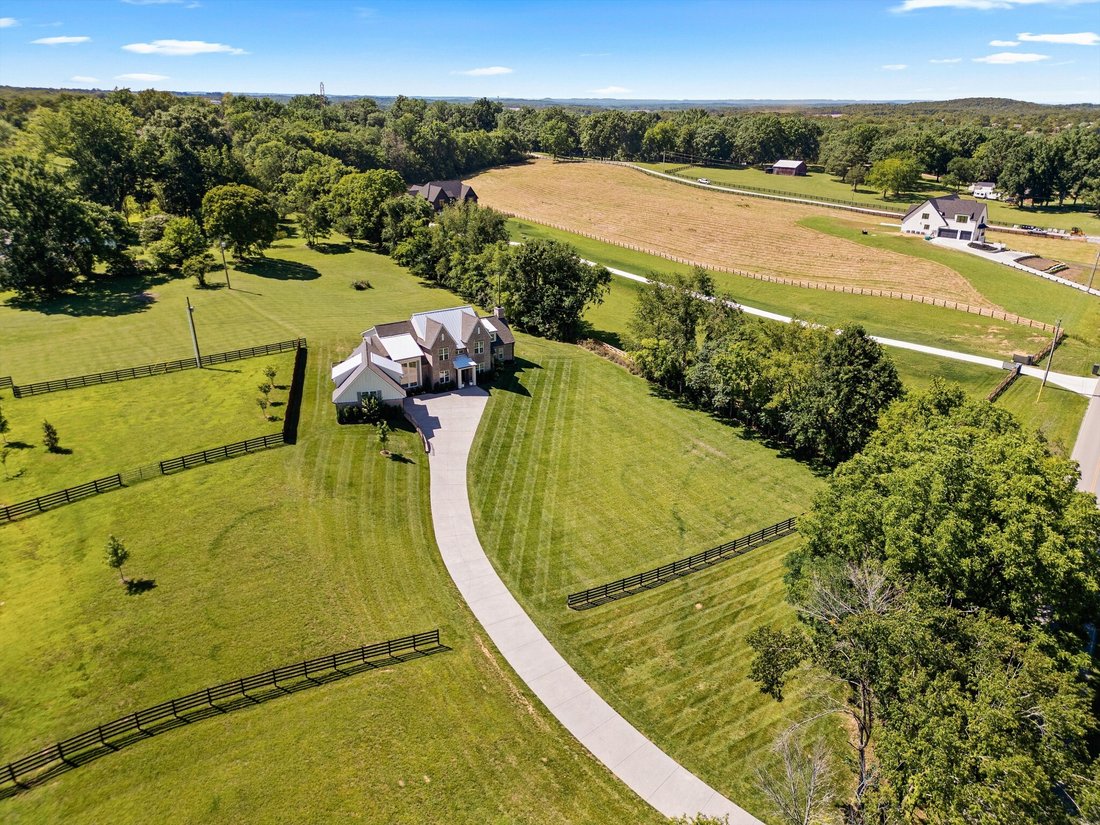 House in Lebanon, Tennessee, United States 2 - 18208442