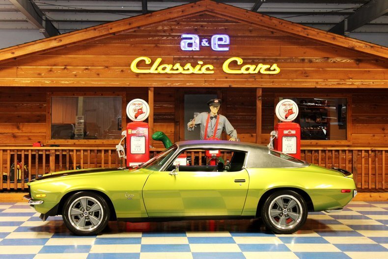 5.7L Alum Heads  Auto OD  P/S  Front disc  AC  Custom Stripes  17" Rally wheels! in New Braunfels, United States 2 - 18207665