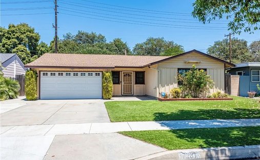 House in Signal Hill, California, United States 1