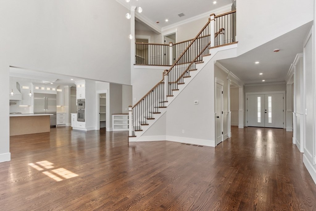 House in Shrewsbury, Massachusetts, United States 3 - 18080905