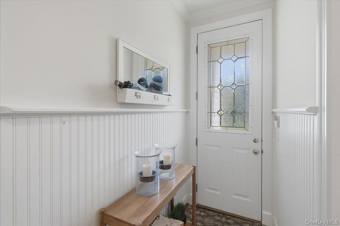 House in East Patchogue, New York, United States 5 - 18207366