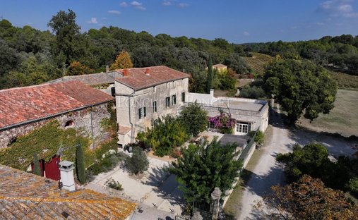 Farm Ranch in La Gazelle, Nimes, France 1