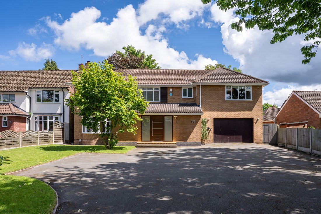 House in Tettenhall Wood, Wolverhampton, England 2 - 18208478