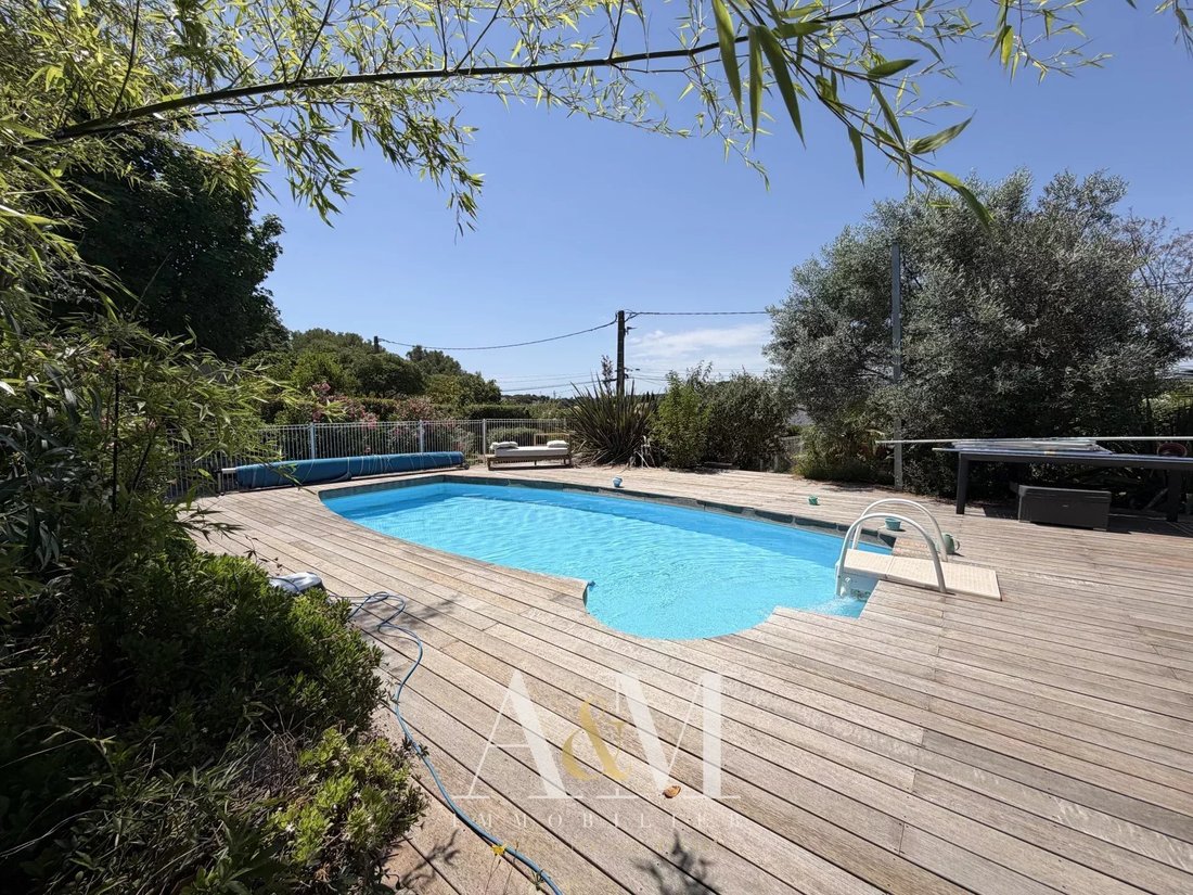 Villa in Nord, Poussan, France 2 - 18209316