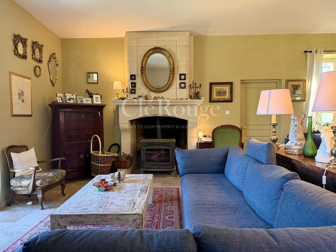 Estate in Issigeac, Nouvelle-Aquitaine, France 2 - 18208477