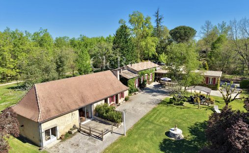 Maison à Le Fleix, Nouvelle-Aquitaine, France 1