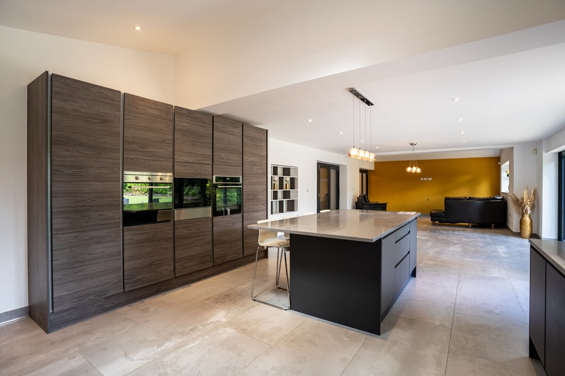House in Tettenhall Wood, Wolverhampton, England 1 - 18208478