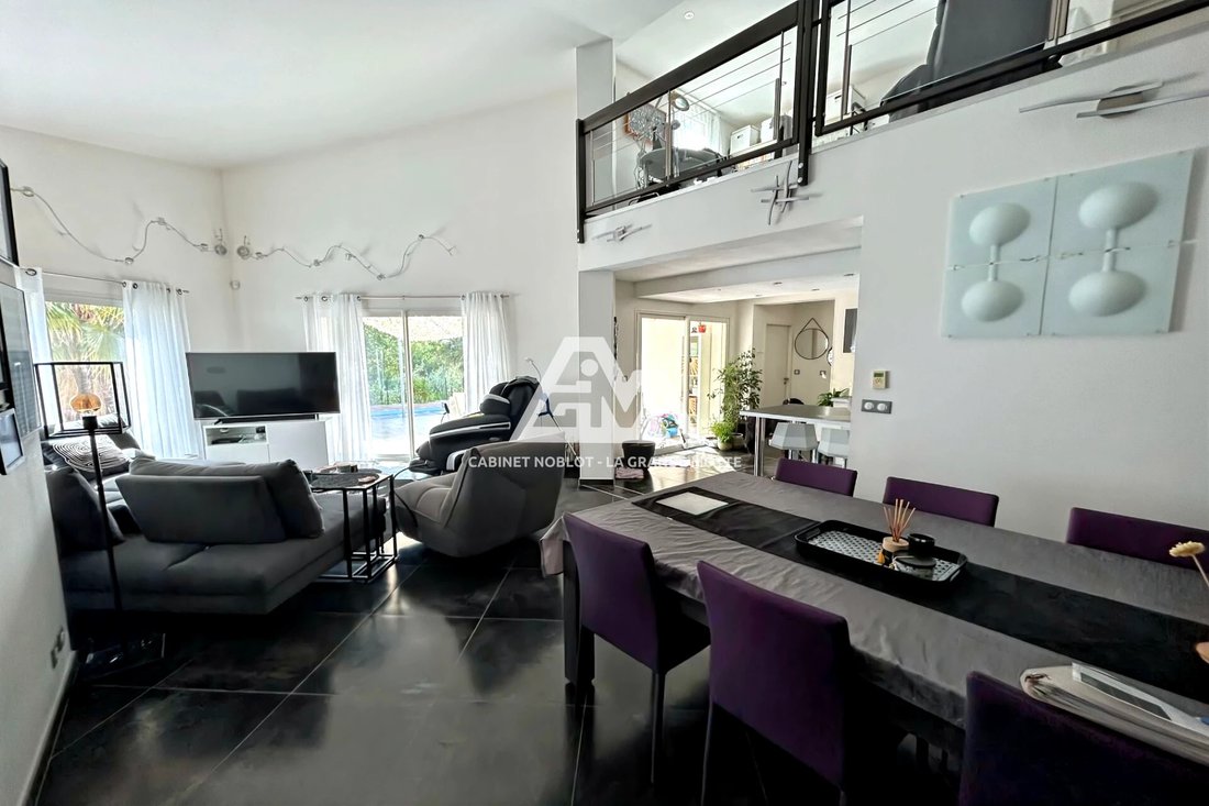 Villa in Mauguio, Occitania, France 4 - 18208712