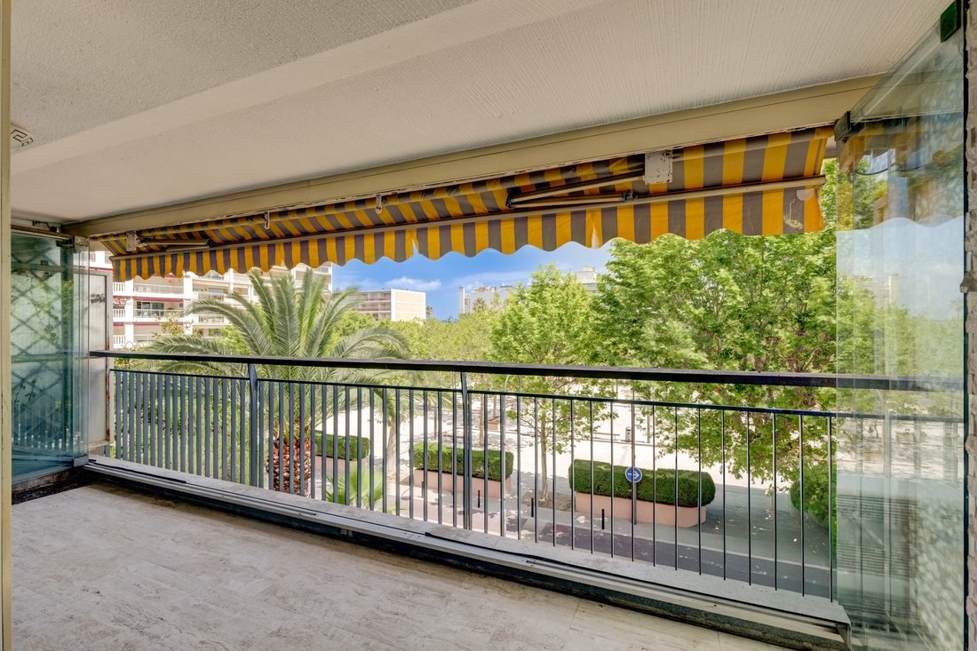 Apartment in Saint Nicolas, Cannes, France 2 - 18208627