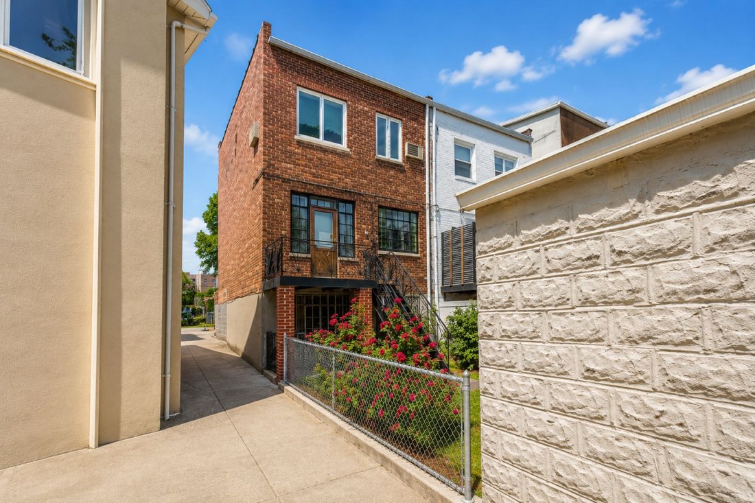 House in New York, New York, United States 3 - 18208605