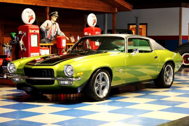 5.7L Alum Heads  Auto OD  P/S  Front disc  AC  Custom Stripes  17" Rally wheels! in New Braunfels, United States 3 - 18207665