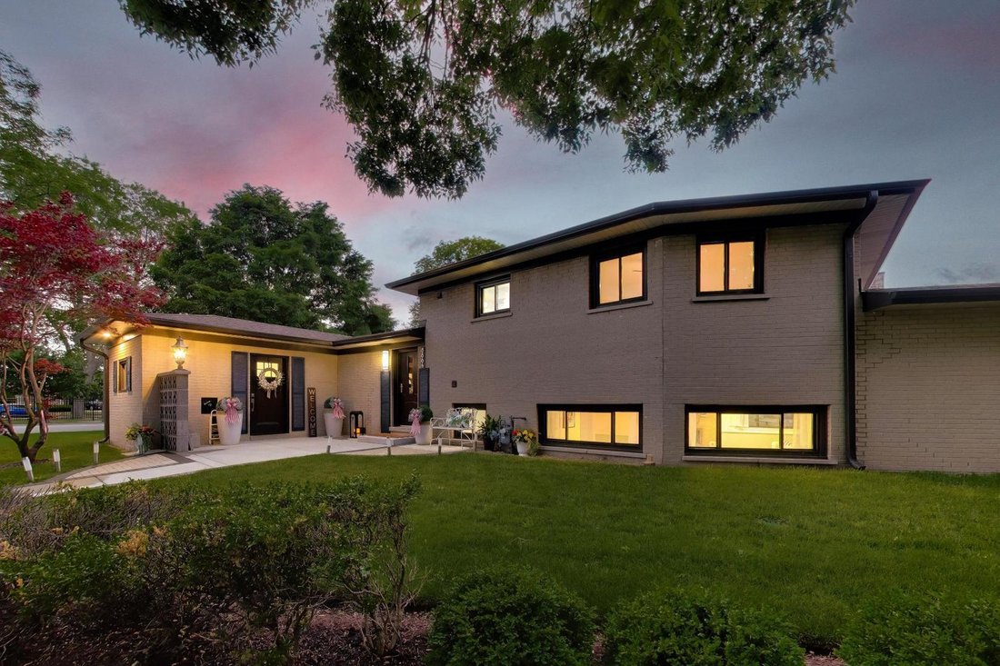 House in Skokie, Illinois, United States 1 - 18208577