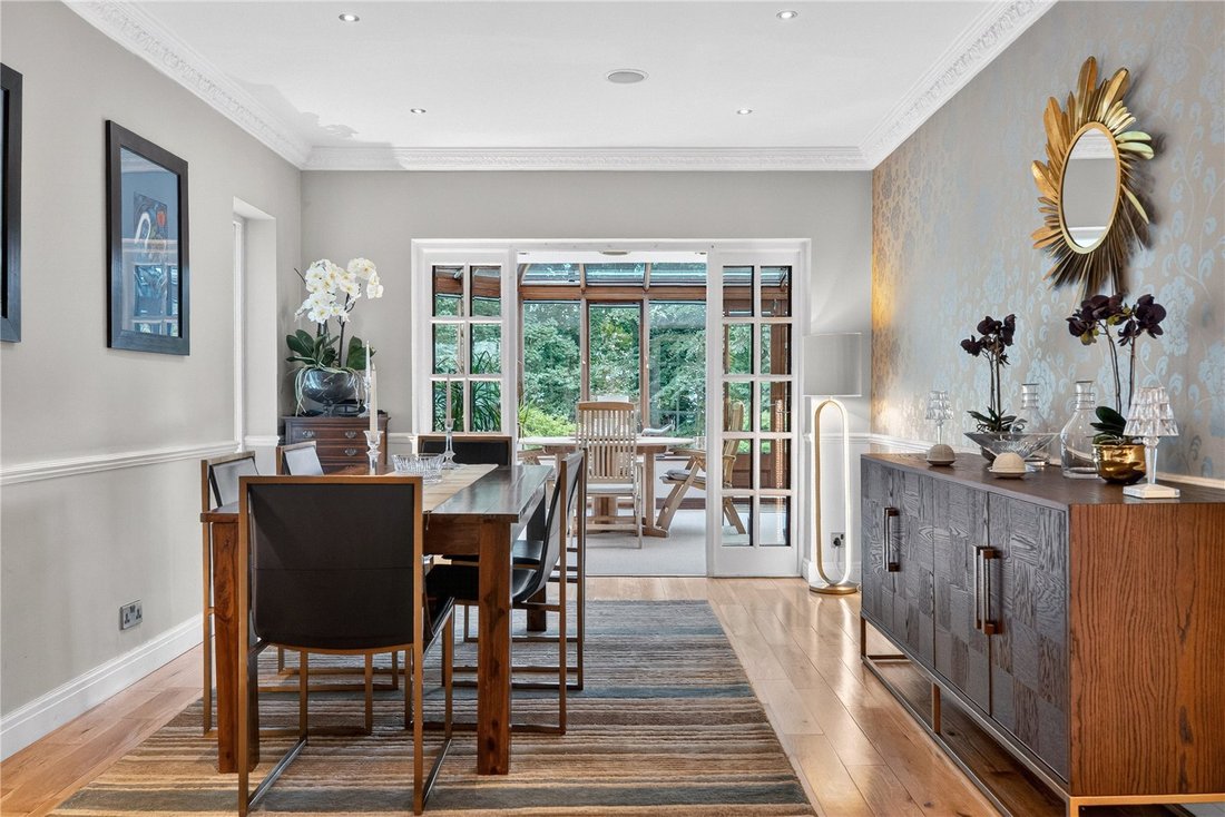 House in Roundhay, Leeds, England 5 - 18208470