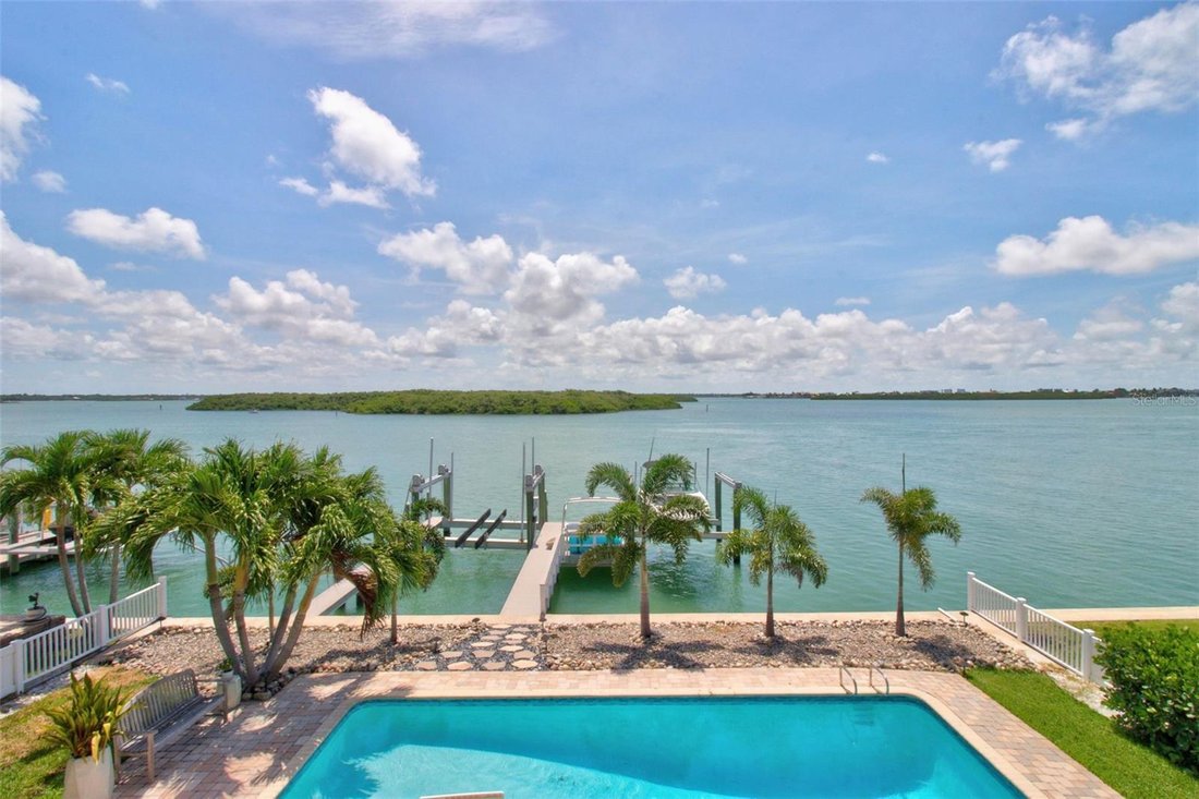 House in Madeira Beach, Florida, United States 1 - 18207590