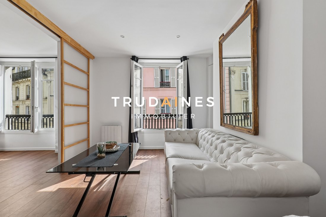 Apartment in Amiraux-Simplon-Poissonniers, Paris 18e Arrondissement, Paris 3 - 18209005