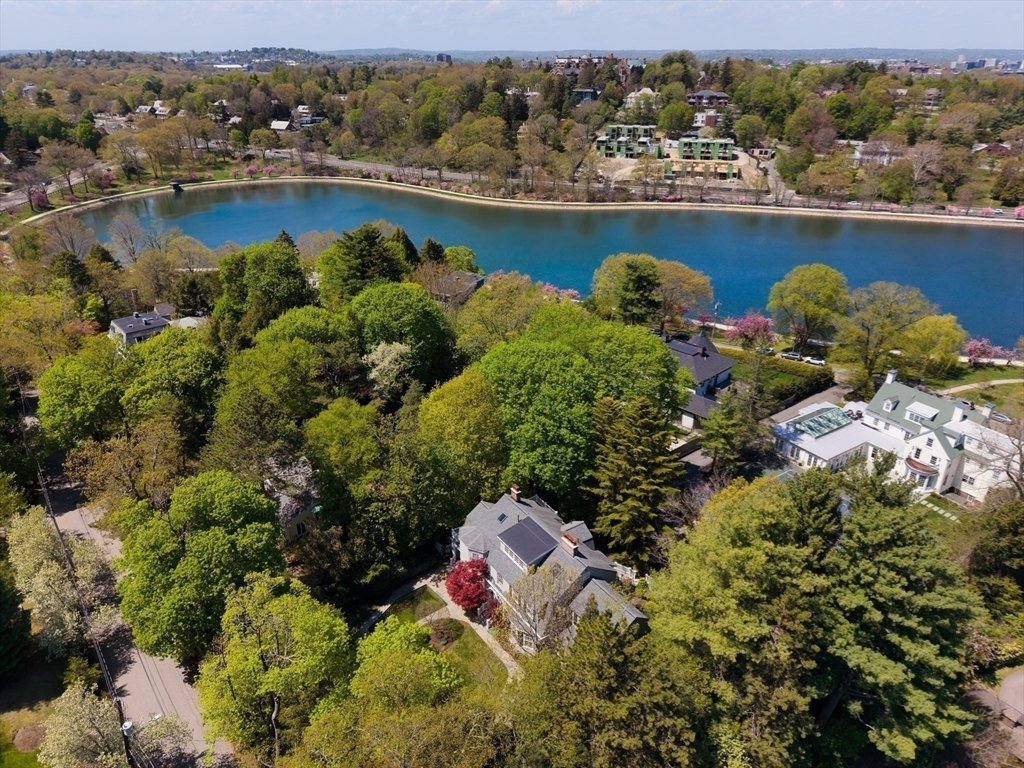 House in Brookline, Massachusetts, United States 3 - 17906327