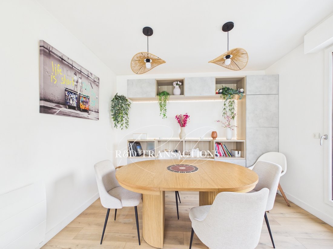Apartment in Saint-Cloud, Ile-de-France, France 5 - 18208511