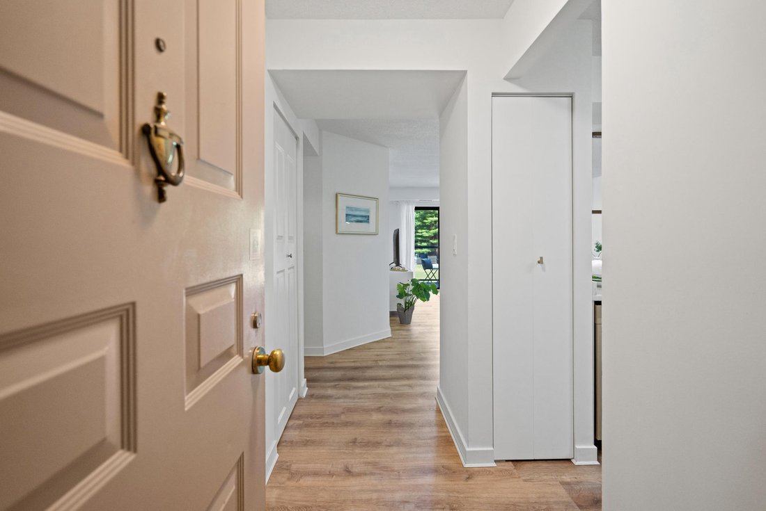 Condo in Arlington, Virginia, United States 2 - 18208620