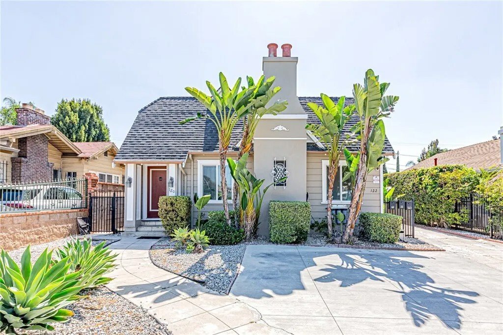 Los Angeles, California, United States 2 - 18208118