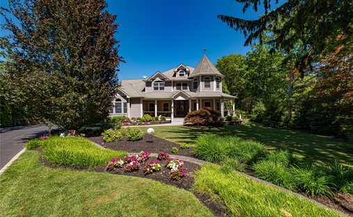 House in Saint James, New York, United States 1