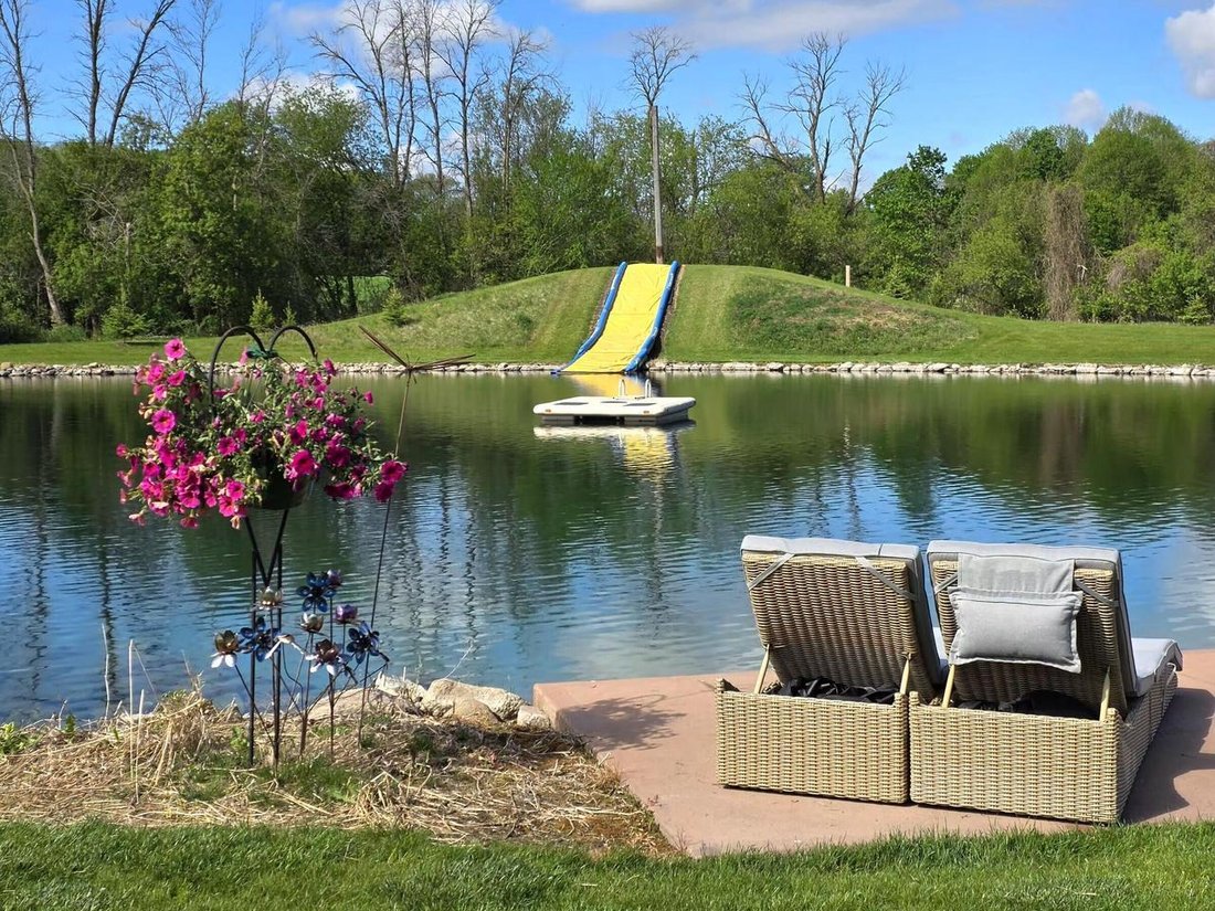 House in New Holstein, Wisconsin, United States 3 - 18207433