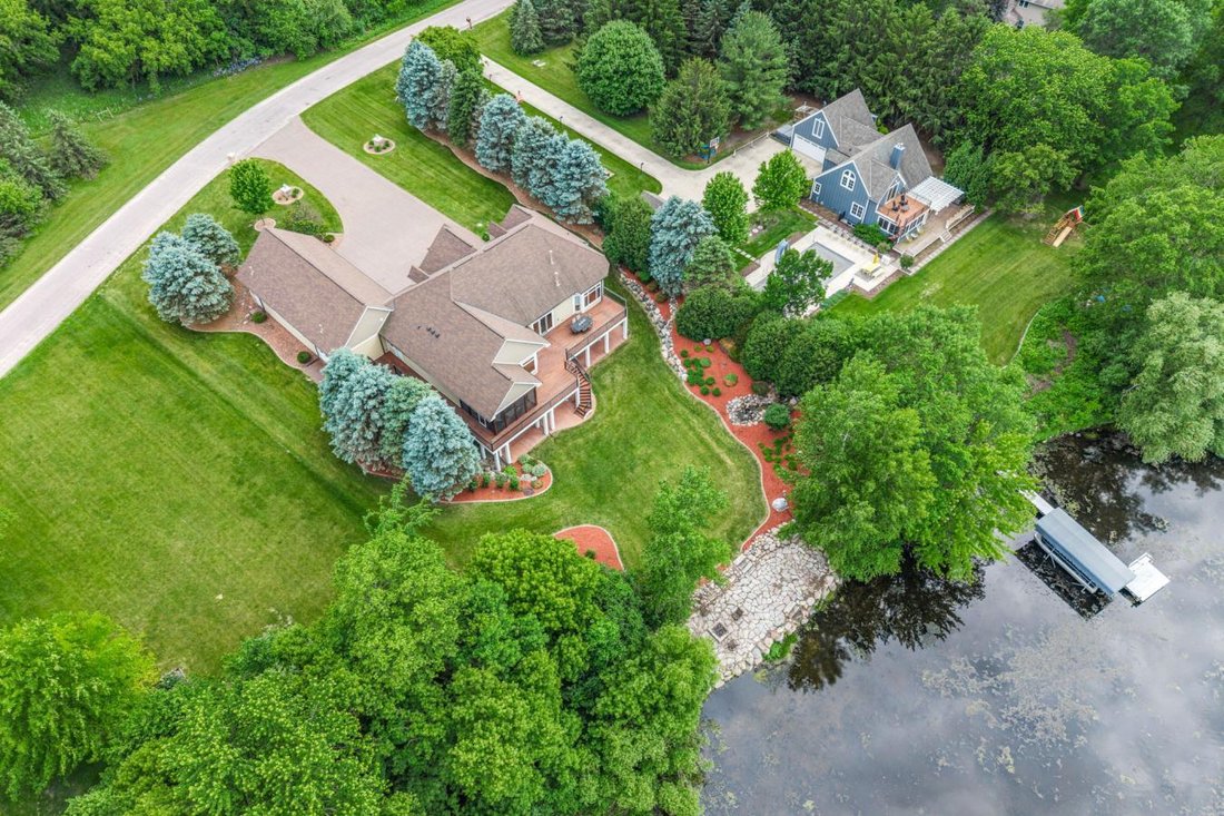 House in Warsaw, Minnesota, United States 5 - 18209016