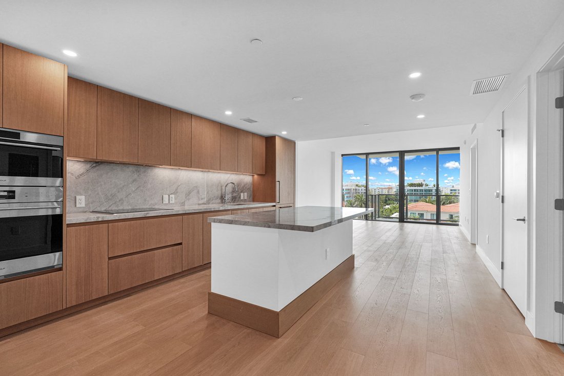 Condo in Bal Harbour, Florida, United States 1 - 18207961