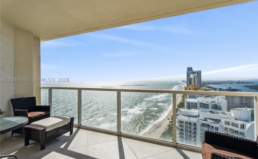 Eigentumswohnung in Sunny Isles Beach, Florida, Vereinigte Staaten 1