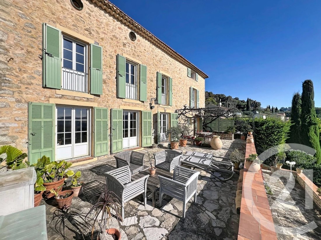 House in Mougins, Provence-Alpes-Côte d'Azur, France 2 - 17537223