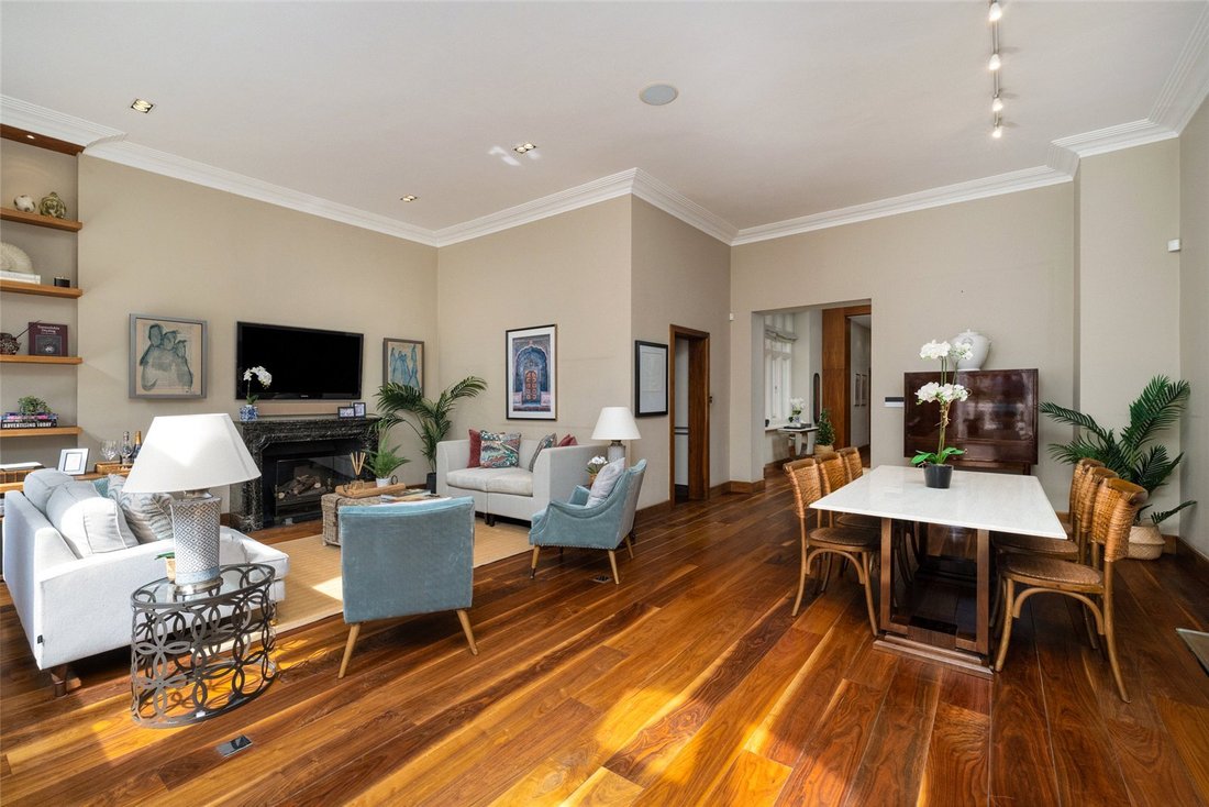 Apartment in Brompton, Kensington And Chelsea, England 2 - 16689889