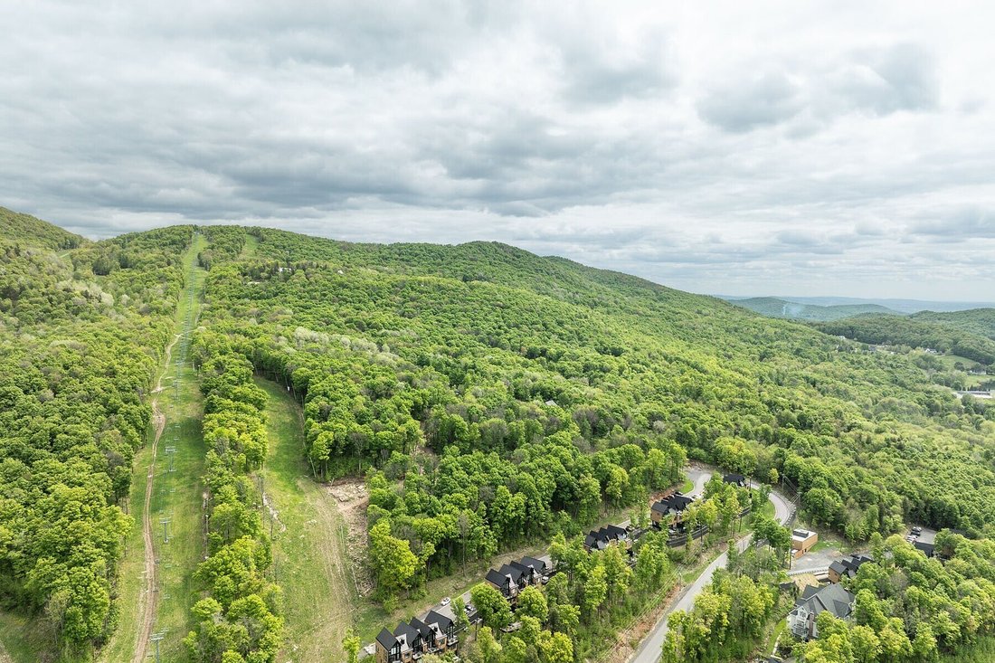 Condominio a Bromont, Québec, Canada 3 - 18207952