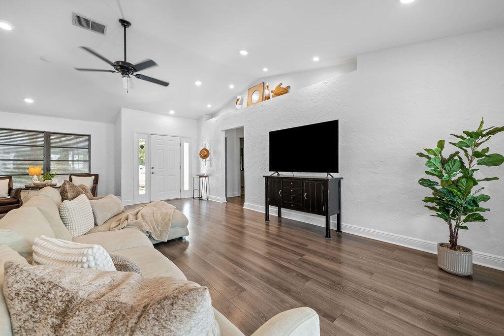 House in Stuart, Florida, United States 5 - 18208145