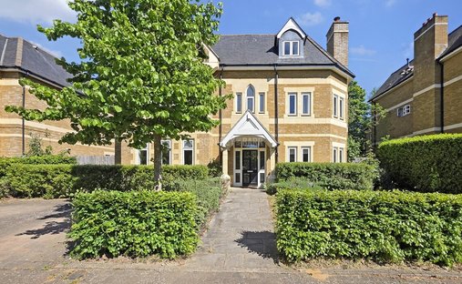House in Golders Green, Barnet, England 1