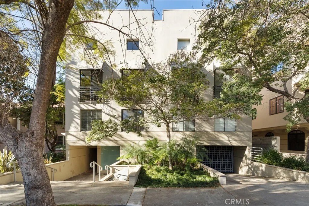 Los Angeles, California, United States 1 - 18208112